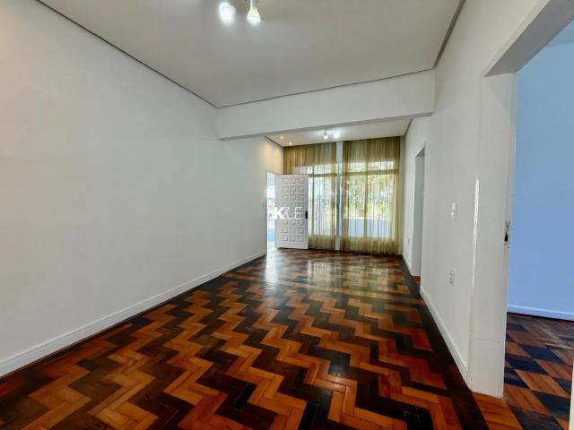 Casa / Sobrado para Locação em Florianópolis/SC Estreito 3 Quartos