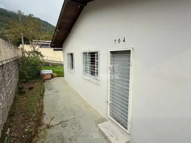 Casa / Sobrado para Locação em Florianópolis/SC Itacorubi 4 Quartos
