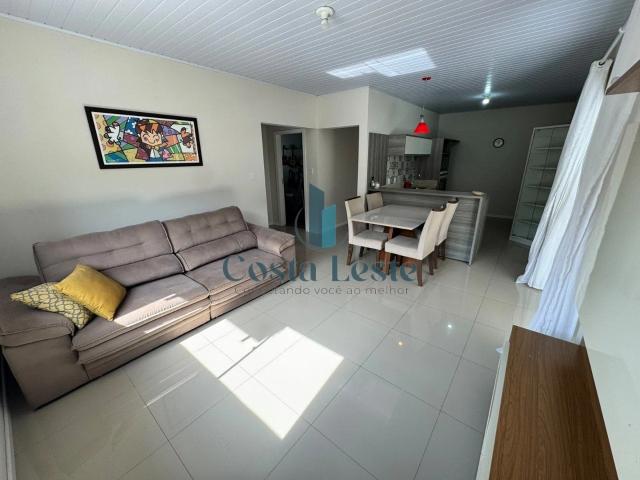 Casa / Sobrado para Locação em Florianópolis/SC Itacorubi 2 Quartos