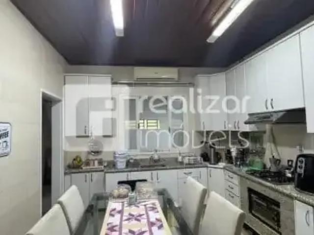 Casa / Sobrado para Locação em Florianópolis/SC Itacorubi 3 Quartos