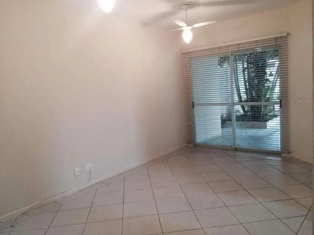 Casa / Sobrado para Locação em Florianópolis/SC Itacorubi 3 Quartos