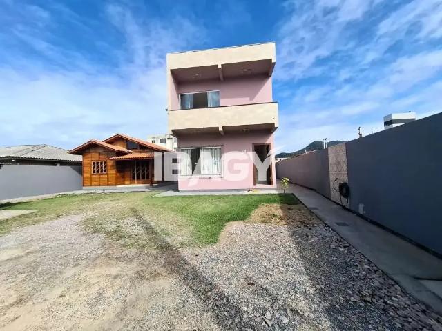Casa / Sobrado para Locação em Florianópolis/SC Ingleses do Rio Vermelho 2 Quartos