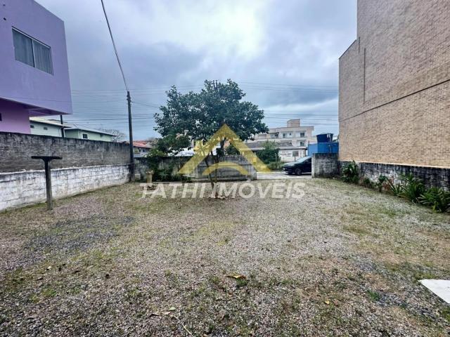 Casa / Sobrado para Locação em Florianópolis/SC Ingleses do Rio Vermelho 3 Quartos