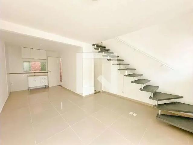 Casa / Sobrado para Locação em Florianópolis/SC Ingleses 2 Quartos
