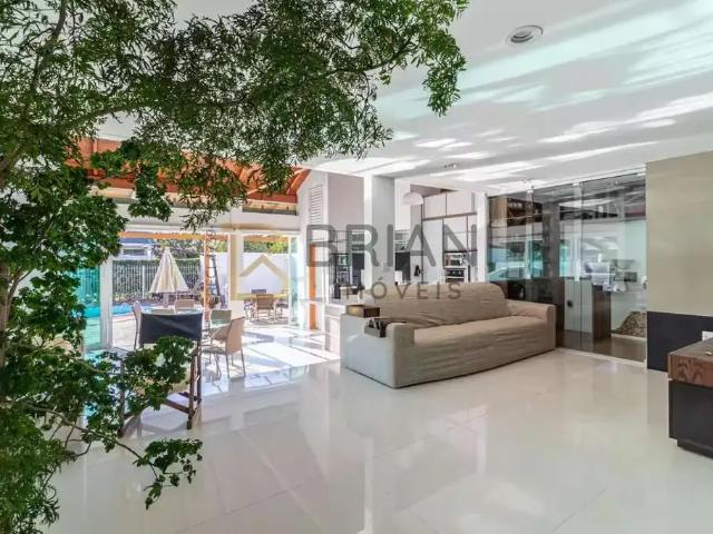 Casa / Sobrado para Locação em Florianópolis/SC Jurerê 4 Quartos