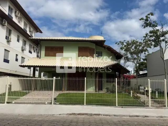 Casa / Sobrado para Locação em Florianópolis/SC Jurerê 4 Quartos