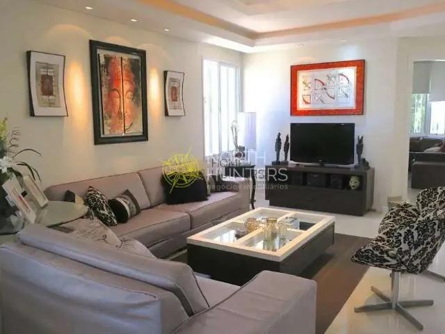 Casa / Sobrado para Locação em Florianópolis/SC Jurerê 4 Quartos