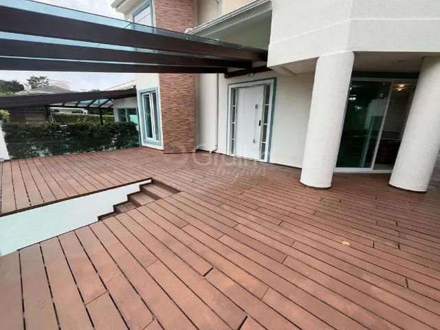 Casa / Sobrado para Locação em Florianópolis/SC Jurerê 4 Quartos