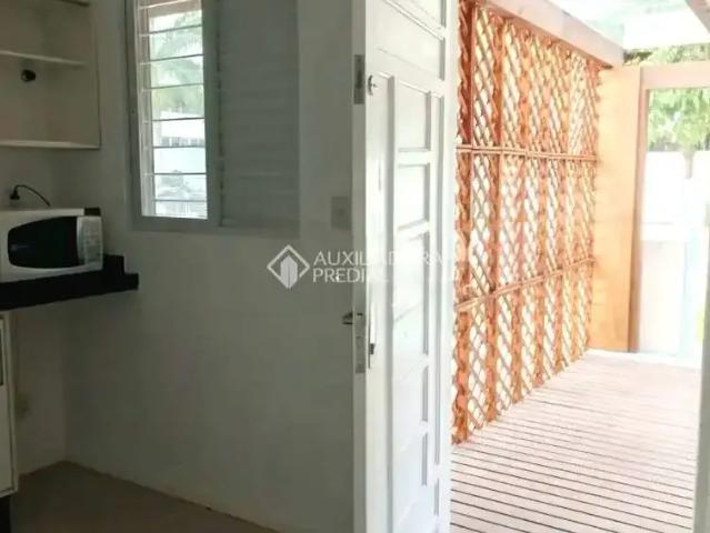 Casa / Sobrado para Locação em Florianópolis/SC Jurerê 1 Quartos