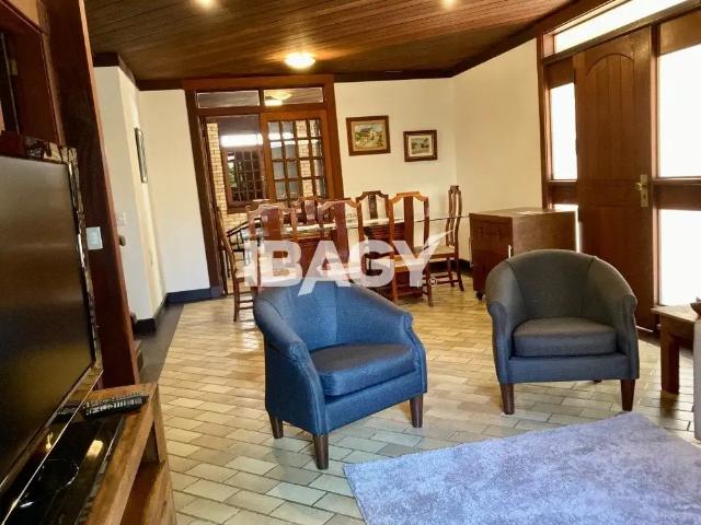 Casa / Sobrado para Locação em Florianópolis/SC Jurerê Internacional 5 Quartos