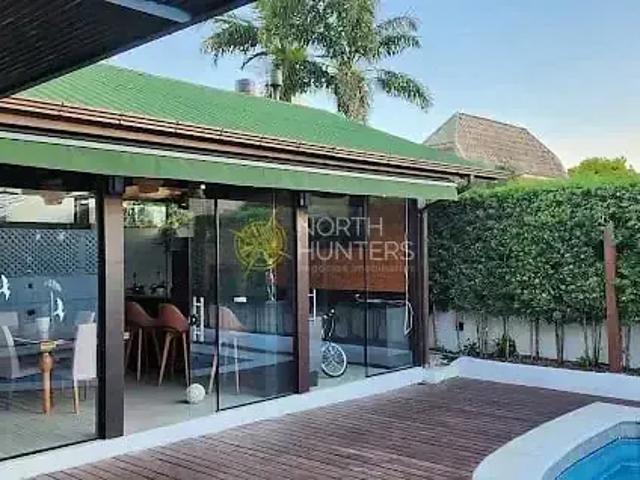 Casa / Sobrado para Locação em Florianópolis/SC Jurerê Internacional 5 Quartos