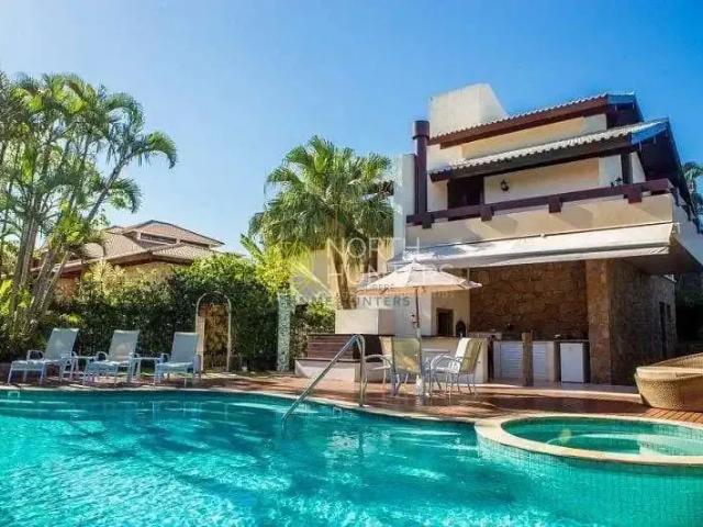 Casa / Sobrado para Locação em Florianópolis/SC Jurerê Internacional 6 Quartos
