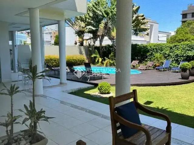 Casa / Sobrado para Locação em Florianópolis/SC Jurerê Internacional 6 Quartos