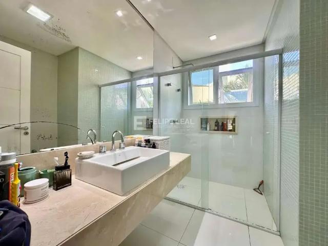 Casa / Sobrado para Locação em Florianópolis/SC Jurerê Internacional 7 Quartos