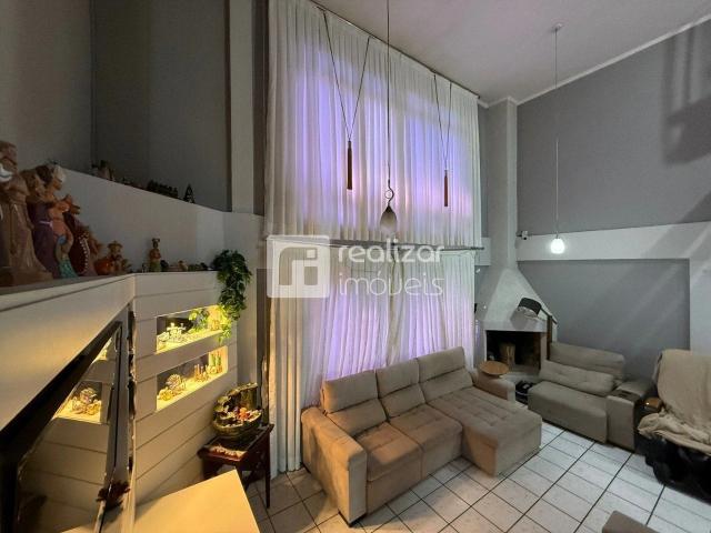 Casa / Sobrado para Locação em Florianópolis/SC Jardim Atlântico 5 Quartos