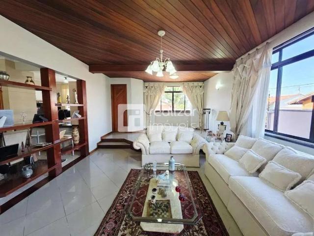 Casa / Sobrado para Locação em Florianópolis/SC Jardim Atlântico 5 Quartos