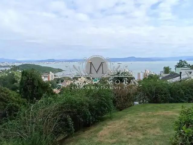 Casa / Sobrado para Locação em Florianópolis/SC João Paulo 3 Quartos