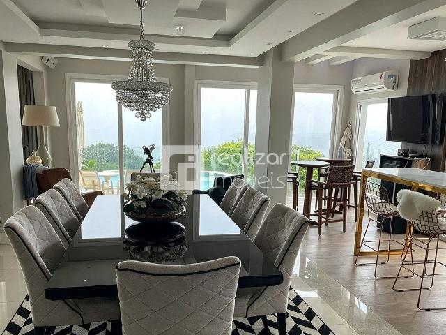 Casa / Sobrado para Locação em Florianópolis/SC João Paulo 4 Quartos