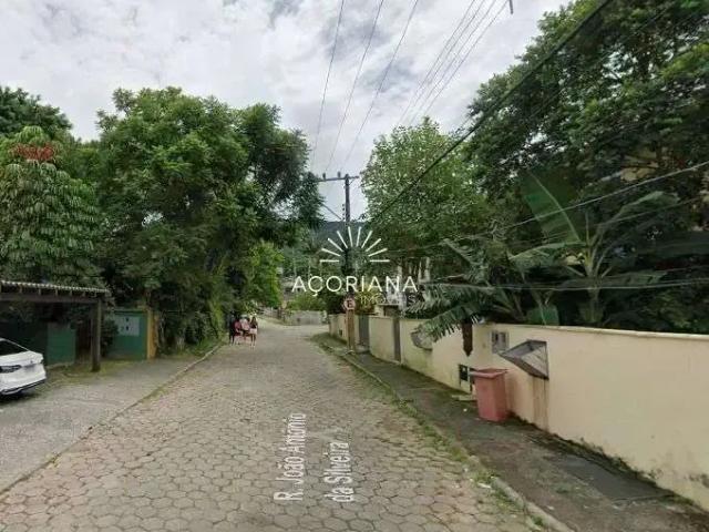 Casa / Sobrado para Locação em Florianópolis/SC Lagoa da Conceição 2 Quartos
