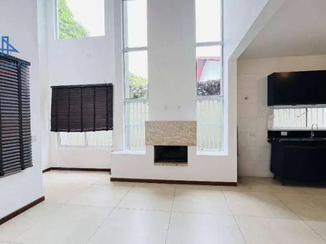 Casa / Sobrado para Locação em Florianópolis/SC Lagoa da Conceição 2 Quartos