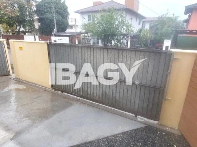Casa / Sobrado para Locação em Florianópolis/SC Lagoa da Conceição 2 Quartos
