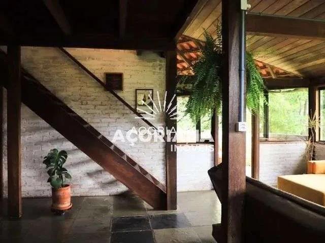 Casa / Sobrado para Locação em Florianópolis/SC Lagoa da Conceição 3 Quartos