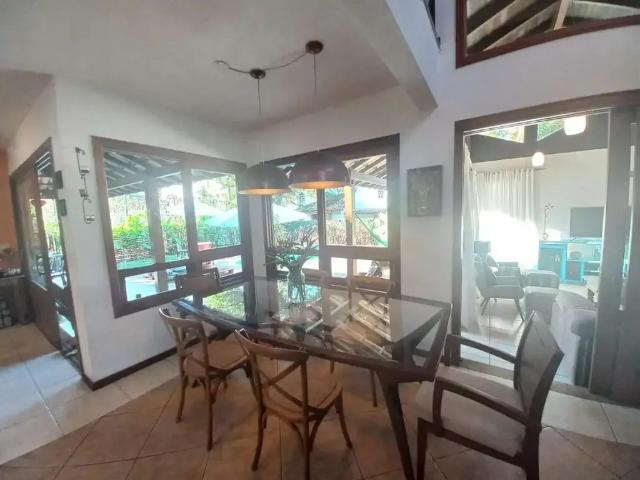 Casa / Sobrado para Locação em Florianópolis/SC Lagoa da Conceição 3 Quartos