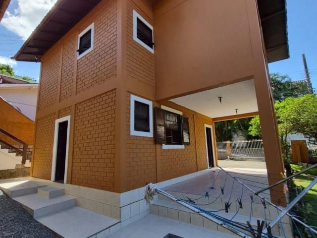 Casa / Sobrado para Locação em Florianópolis/SC Lagoa da Conceição 3 Quartos