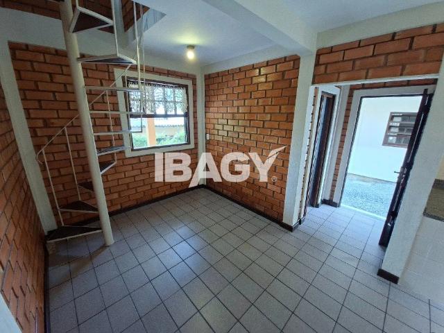 Casa / Sobrado para Locação em Florianópolis/SC Lagoa da Conceição 3 Quartos