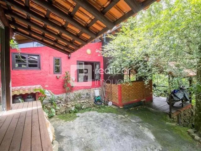 Casa / Sobrado para Locação em Florianópolis/SC Lagoa da Conceição 3 Quartos