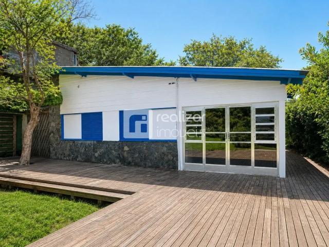 Casa / Sobrado para Locação em Florianópolis/SC Lagoa da Conceição 3 Quartos