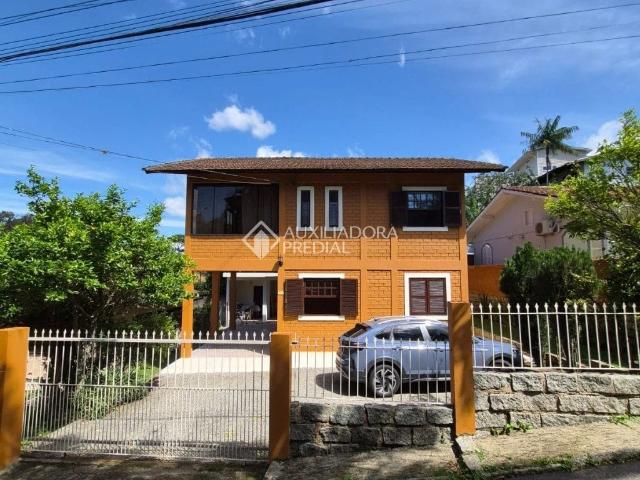 Casa / Sobrado para Locação em Florianópolis/SC Lagoa da Conceição 3 Quartos