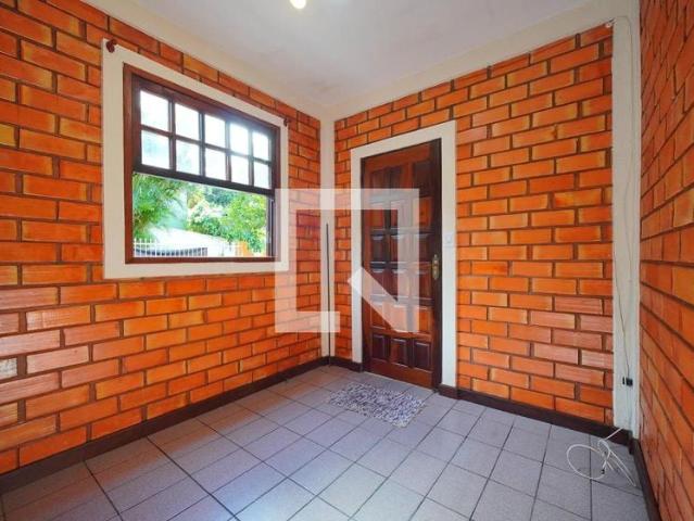 Casa / Sobrado para Locação em Florianópolis/SC Lagoa da Conceição 4 Quartos
