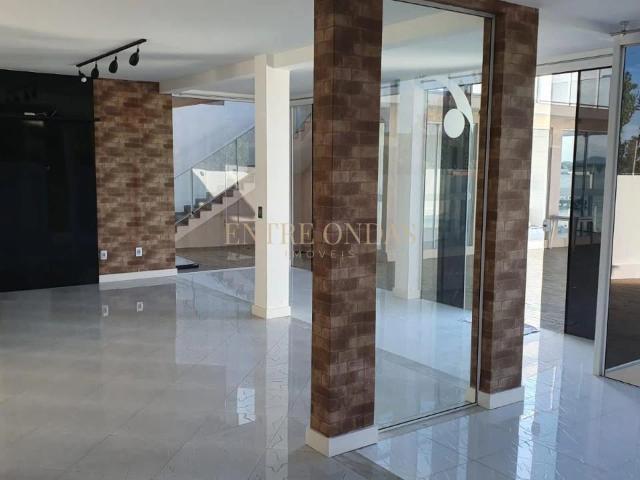 Casa / Sobrado para Locação em Florianópolis/SC Lagoa da Conceição 5 Quartos