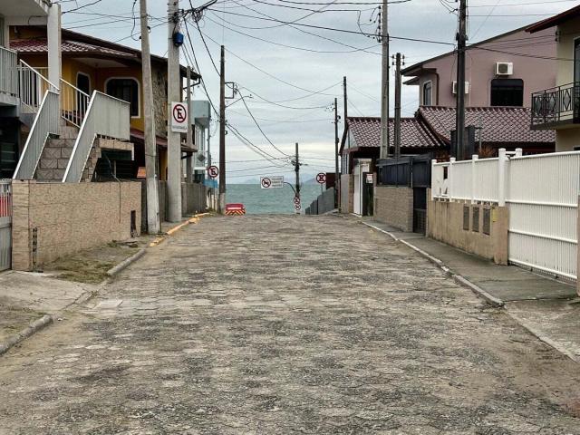 Casa / Sobrado para Locação em Florianópolis/SC Pântano do Sul 3 Quartos