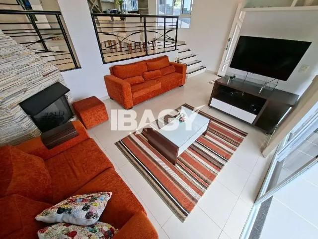 Casa / Sobrado para Locação em Florianópolis/SC Pantanal 3 Quartos