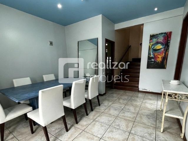 Casa / Sobrado para Locação em Florianópolis/SC Ponta das Canas 4 Quartos