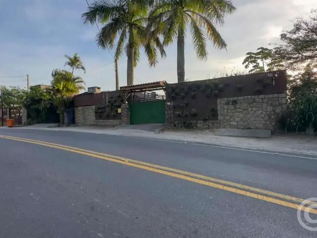 Casa / Sobrado para Locação em Florianópolis/SC Praia Mole 1 Quartos