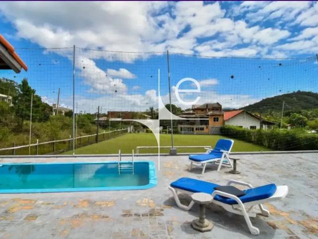 Casa / Sobrado para Locação em Florianópolis/SC Ribeirão da Ilha 3 Quartos