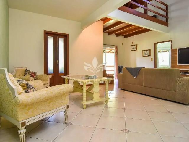 Casa / Sobrado para Locação em Florianópolis/SC Ribeirão da Ilha 3 Quartos