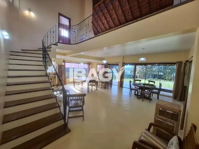 Casa / Sobrado para Locação em Florianópolis/SC Rio Tavares 1 Quartos