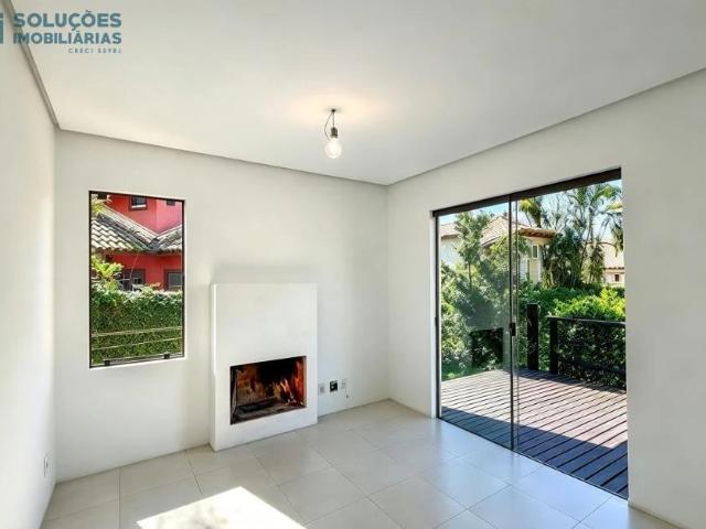 Casa / Sobrado para Locação em Florianópolis/SC Rio Tavares 2 Quartos