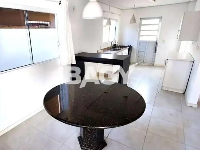 Casa / Sobrado para Locação em Florianópolis/SC Rio Tavares 2 Quartos