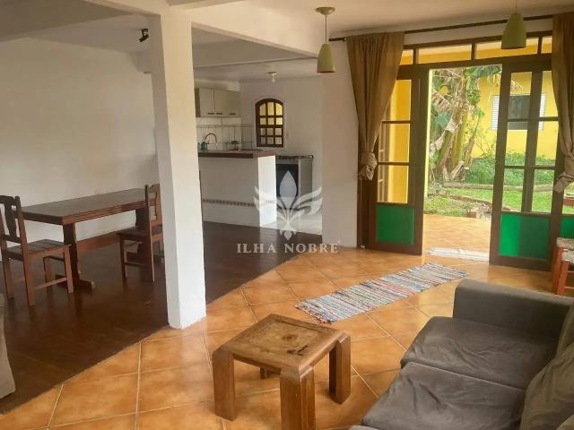 Casa / Sobrado para Locação em Florianópolis/SC Rio Tavares 2 Quartos