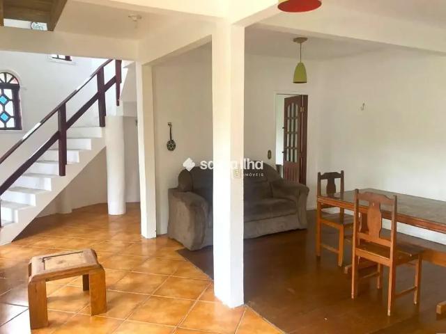 Casa / Sobrado para Locação em Florianópolis/SC Rio Tavares 2 Quartos