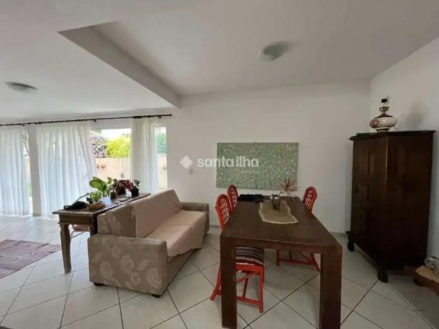 Casa / Sobrado para Locação em Florianópolis/SC Rio Tavares 3 Quartos
