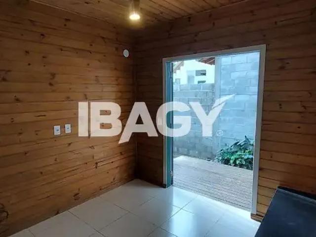 Casa / Sobrado para Locação em Florianópolis/SC Rio Tavares 3 Quartos