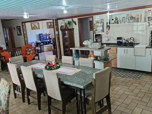 Casa / Sobrado para Locação em Florianópolis/SC Rio Tavares 4 Quartos