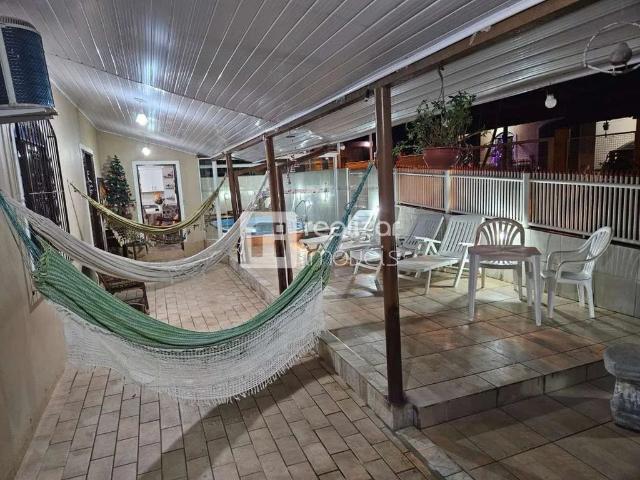 Casa / Sobrado para Locação em Florianópolis/SC Rio Tavares 4 Quartos