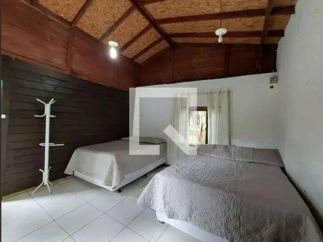 Casa / Sobrado para Locação em Florianópolis/SC São João do Rio Vermelho 1 Quartos